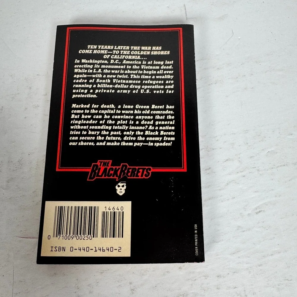 D.C. Death March Mike‎ McCray 1986 1st Printing Black Berets #8 Action Dell